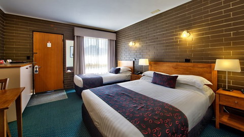 BEST WESTERN Stagecoach Motel - Redcliffe Tourism 1