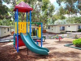 Discovery Holiday Parks Hobart (Cosy Cabins) - Redcliffe Tourism 2