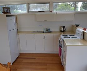Amos Cottage - Redcliffe Tourism 3