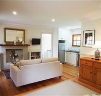Tahara Cottage - Redcliffe Tourism
