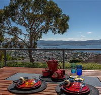 Carol's BB - Redcliffe Tourism
