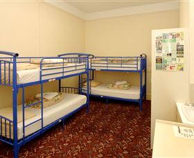 Alexander Hotel - Redcliffe Tourism 0