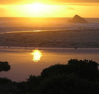 Arthur River Beach House - Redcliffe Tourism