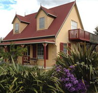 Swansea Cottages  Motel Suites - Redcliffe Tourism