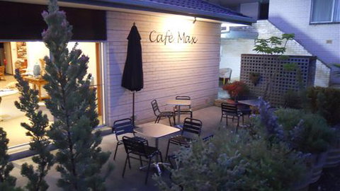 Prom Country Lodge - Redcliffe Tourism 1