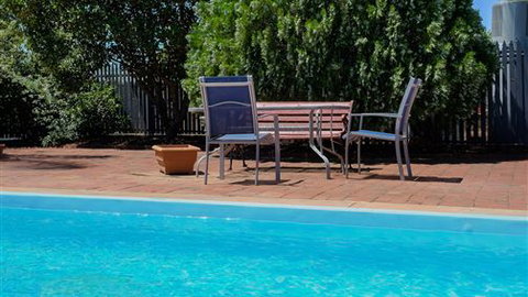 Pioneer Station Motor Inn - Redcliffe Tourism 0