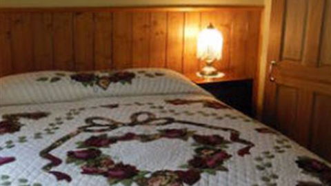 Airleigh-Rose Cottage - Redcliffe Tourism 1