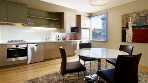 Mineral Spa Villas - Redcliffe Tourism 2