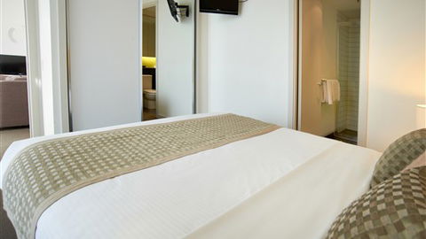 Amity Apartment Hotels - Redcliffe Tourism 3