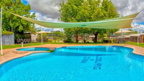 Alzburg Resort Mansfield - Redcliffe Tourism 2