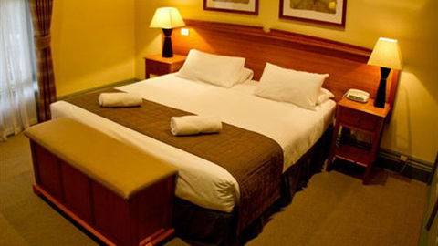 Alzburg Resort Mansfield - Redcliffe Tourism 3