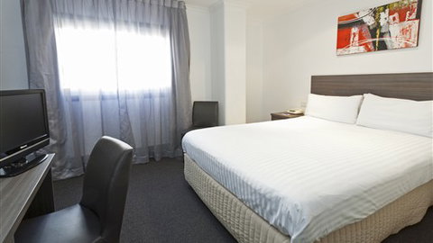 Hotel Causeway - Redcliffe Tourism 2
