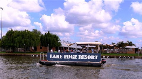 Lake Edge Resort - Redcliffe Tourism 2