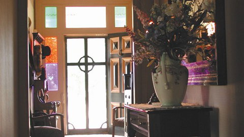 Abergeldie Bed & Breakfast - Redcliffe Tourism 3