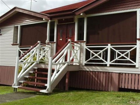 Kirkland House - Redcliffe Tourism 3