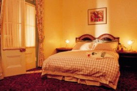 Grand View Hotel - Redcliffe Tourism 2