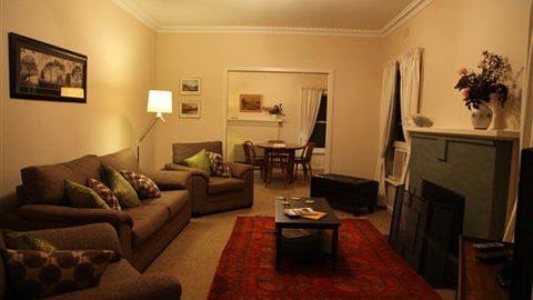 Riga Country Retreat - Redcliffe Tourism 1