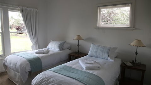 Riga Country Retreat - Redcliffe Tourism 5
