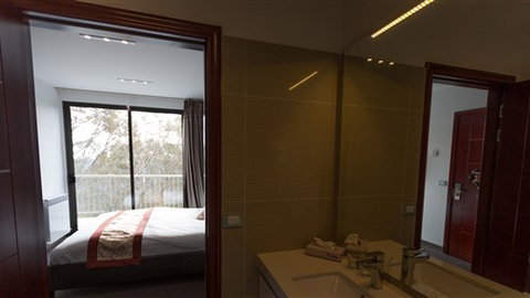 Duck Inn Mount Buller - Redcliffe Tourism 7