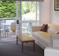 Kunala Chalet - Pinnacle Valley Resort - Redcliffe Tourism
