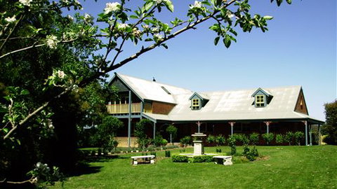 Lawson Lodge Country Estate - Redcliffe Tourism 0