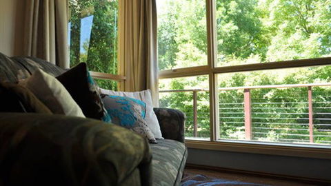 Annie's Garden Retreat - Redcliffe Tourism 2