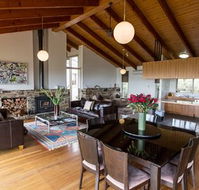 Holmesglen at Eildon - The Homestead - Redcliffe Tourism