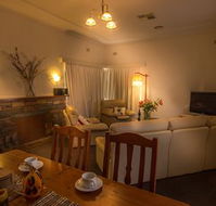 Benson House and Benson Lodge - Redcliffe Tourism