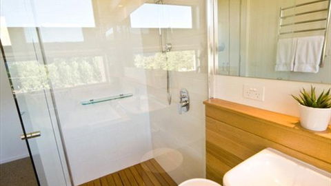 Aalborg Bright - Redcliffe Tourism 2