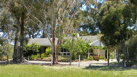 Cygnet Park Country Retreat - Redcliffe Tourism 2
