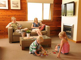 Adelaide Shores Resort - Redcliffe Tourism 2