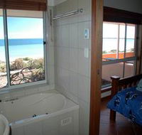 Ceduna Shelly Beach Caravan Park and Beachfront Villas - Redcliffe Tourism