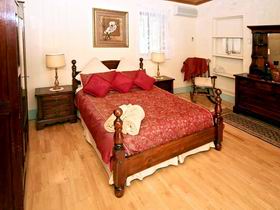 Karinga Park Coach House - Redcliffe Tourism 0