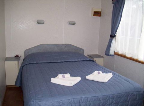 Adare Caravan Park & Holiday Units - Redcliffe Tourism 0