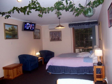 Adelaide Hills Bed & Breakfast Accommodation - Redcliffe Tourism 2
