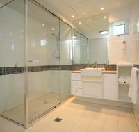 Akama Resort - Redcliffe Tourism
