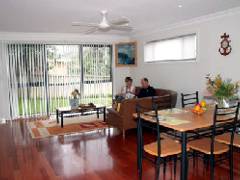 Anchors B & B - Redcliffe Tourism 3