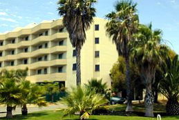 Atrium Hotel Mandurah - Redcliffe Tourism 1