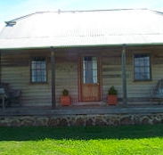 Brickendon Historic  Farm Cottages - Redcliffe Tourism