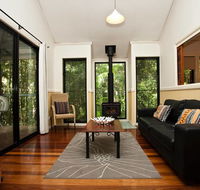 Cedar Creek Lodges at Thunderbird Park - Redcliffe Tourism