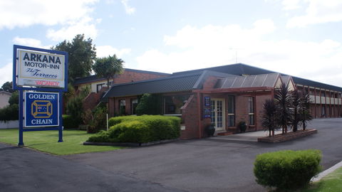 Arkana Motor Inn & Terrace Apartments - Redcliffe Tourism 3
