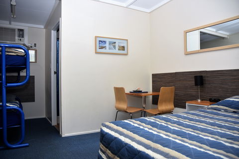 Chinchilla Motel - Redcliffe Tourism 6