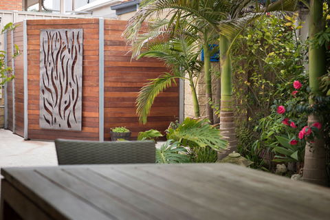 Motel On A Beckett - Redcliffe Tourism 6