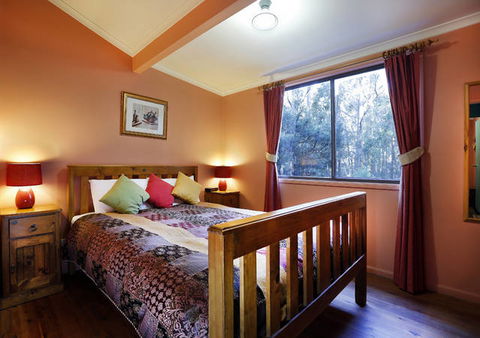 Cottages On Mount View - Redcliffe Tourism 0