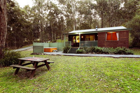 Cottages On Mount View - Redcliffe Tourism 7