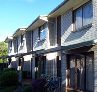 Davey Place Holiday Town Houses - Redcliffe Tourism