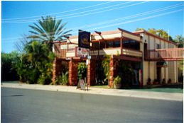 Elkira Court Motel - Redcliffe Tourism 0