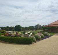 Fairways Bed  Breakfast at Jerilderie - Redcliffe Tourism