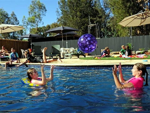 Kingston-On-Murray Caravan Park - Redcliffe Tourism 1