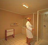 Lagoon Pocket Bed  Breakfast - Redcliffe Tourism